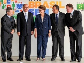 Após 8 anos PSDB se rende ao Bolsa Família 
